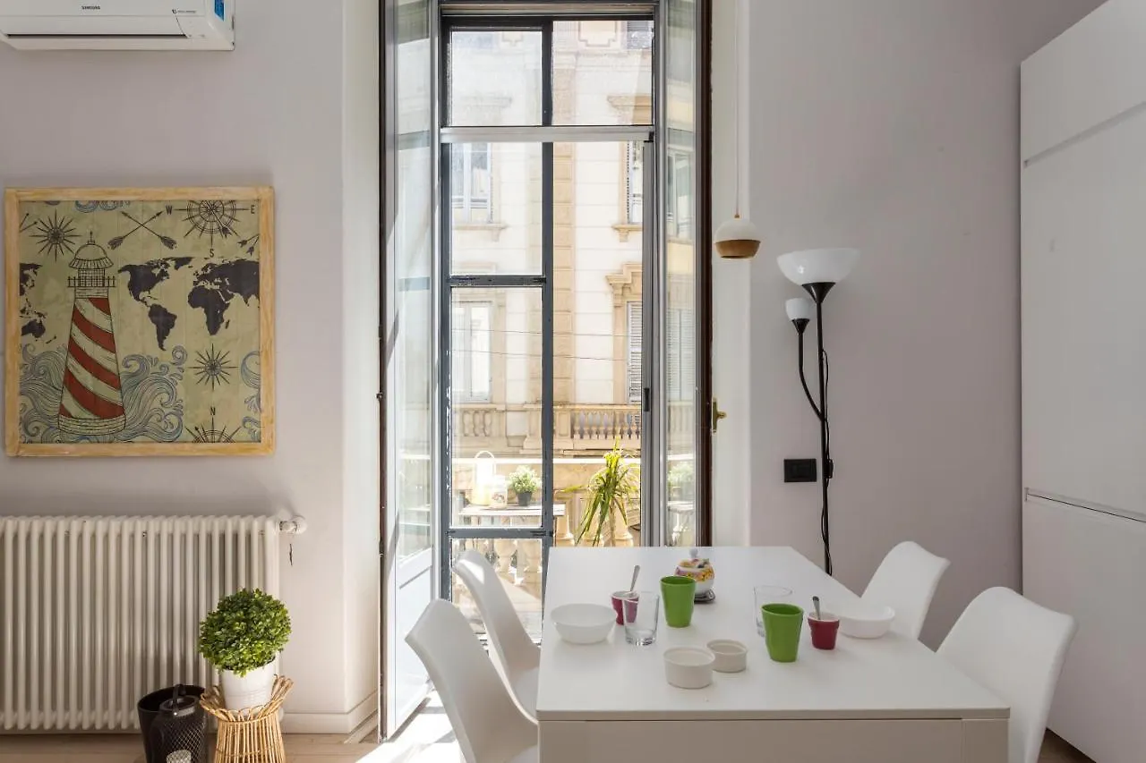 Lovely & Modern Home In China Town Area - Via Rosmini Milaan